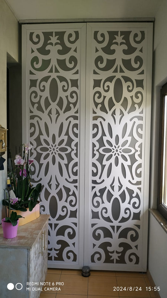 Ornamental CNC Wall Separator – Baroque Floral Pattern