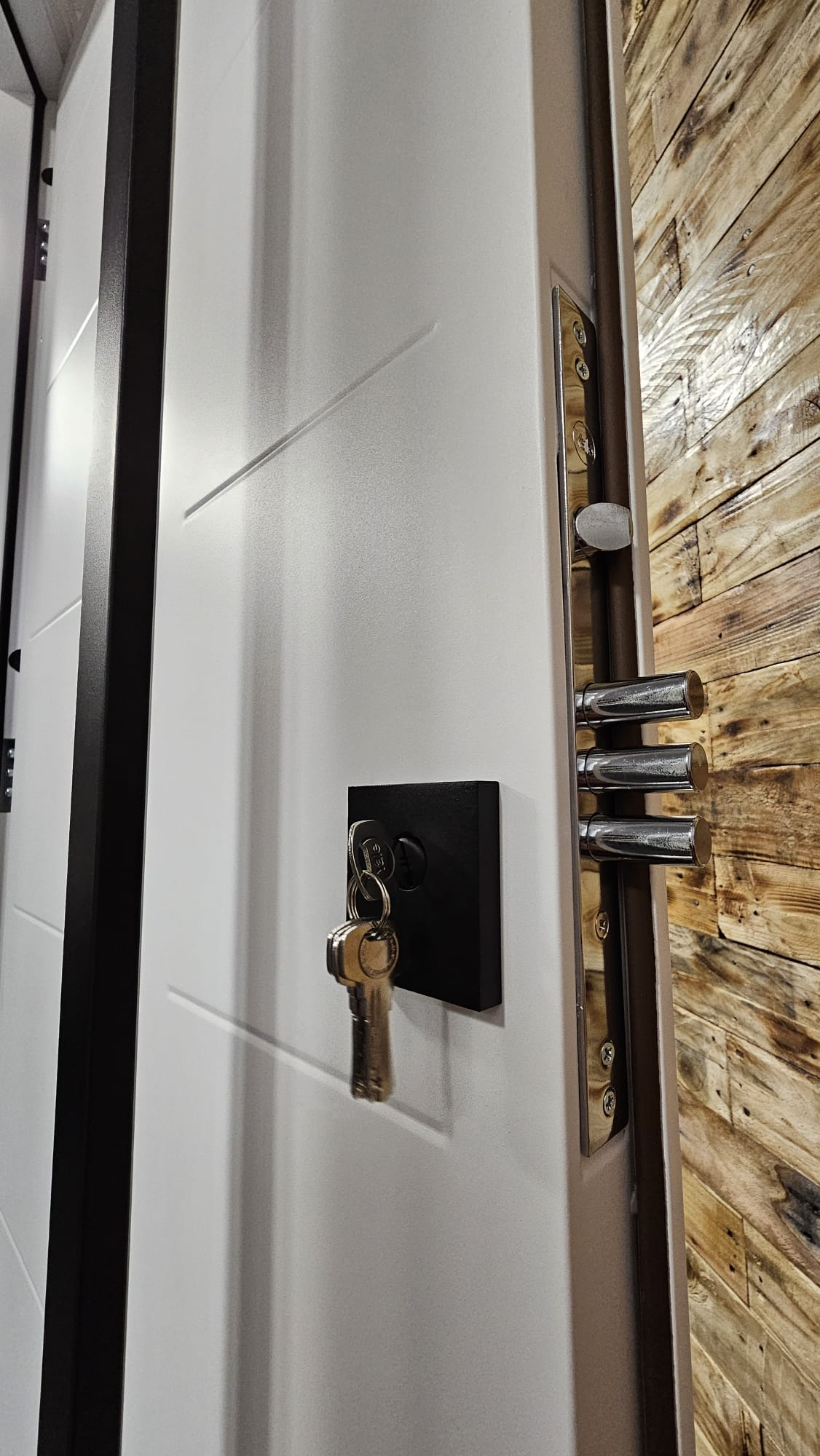AnyDoor.UK